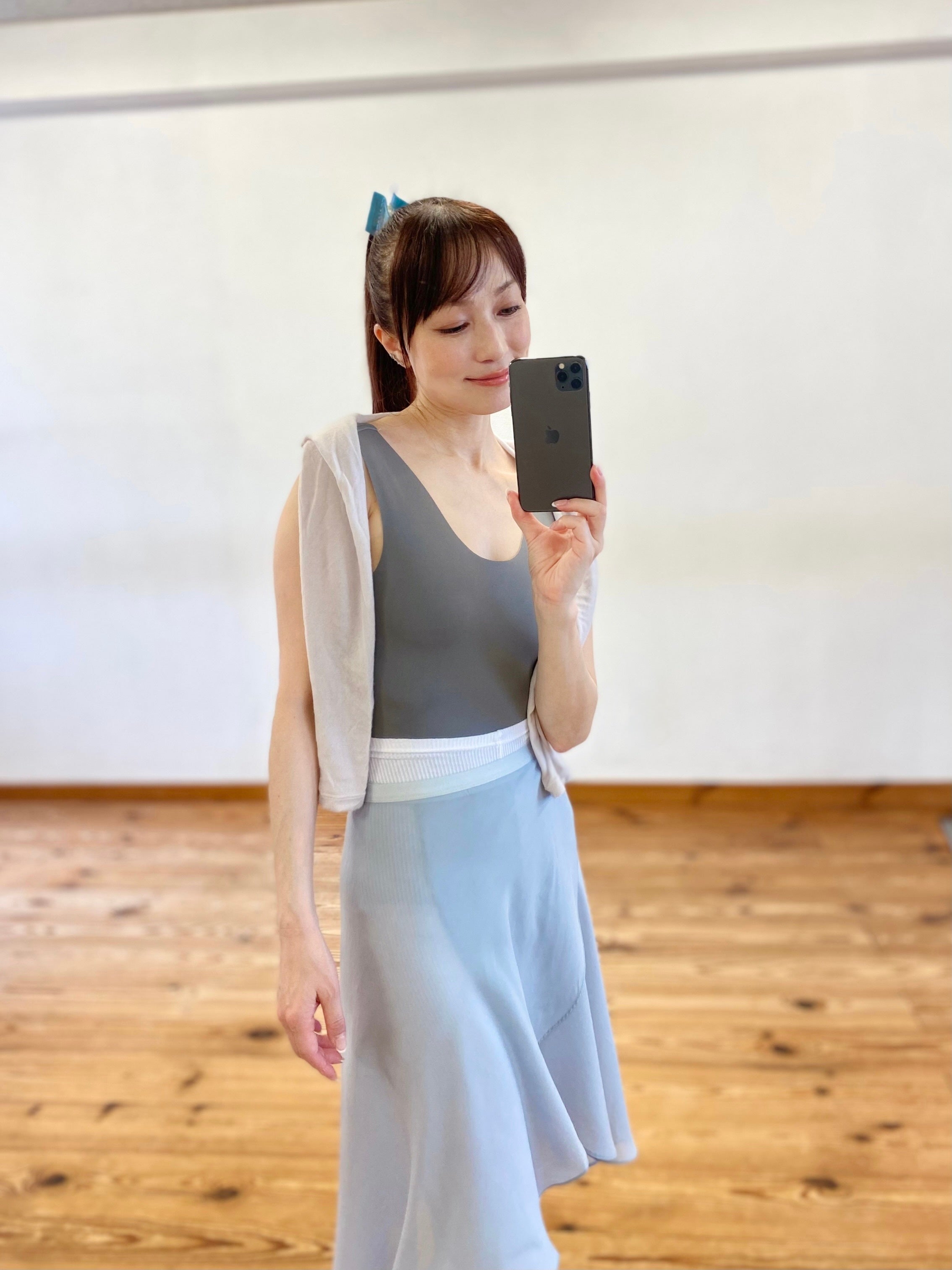 stina プルオンスカートlight gray スティナ stina / pull-on skirt / light gray
